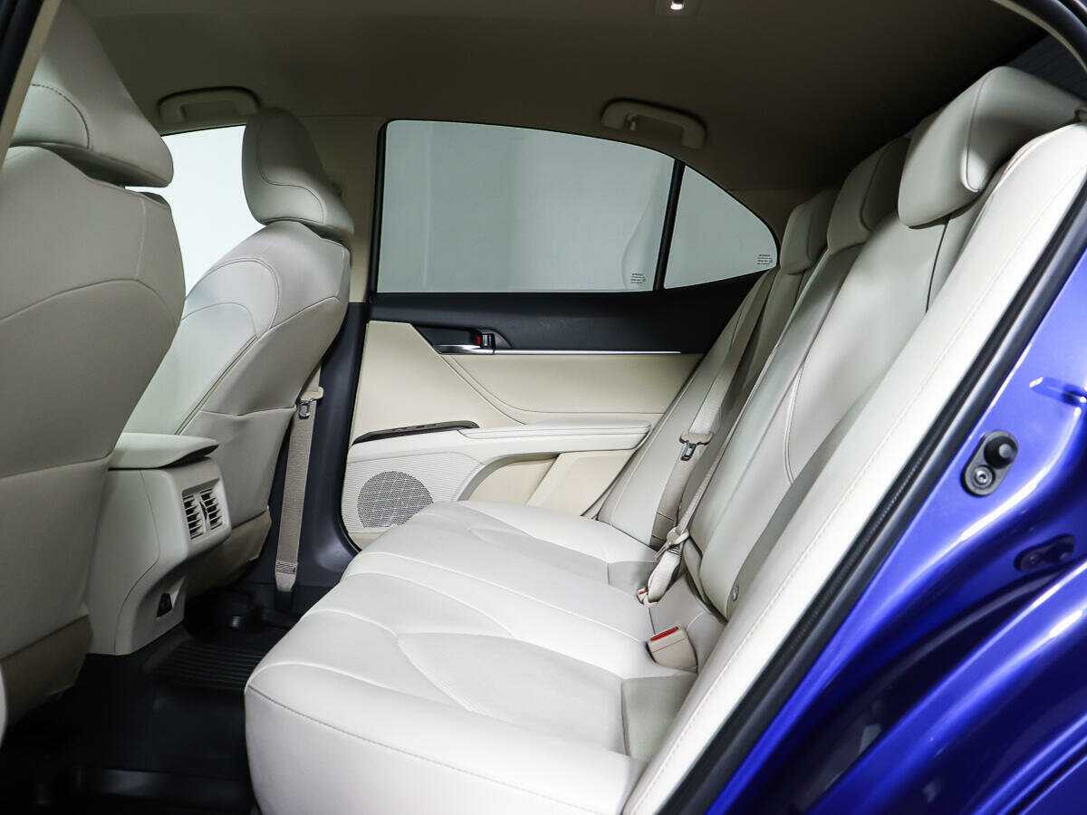 Toyota Camry, 2021 Фото №9