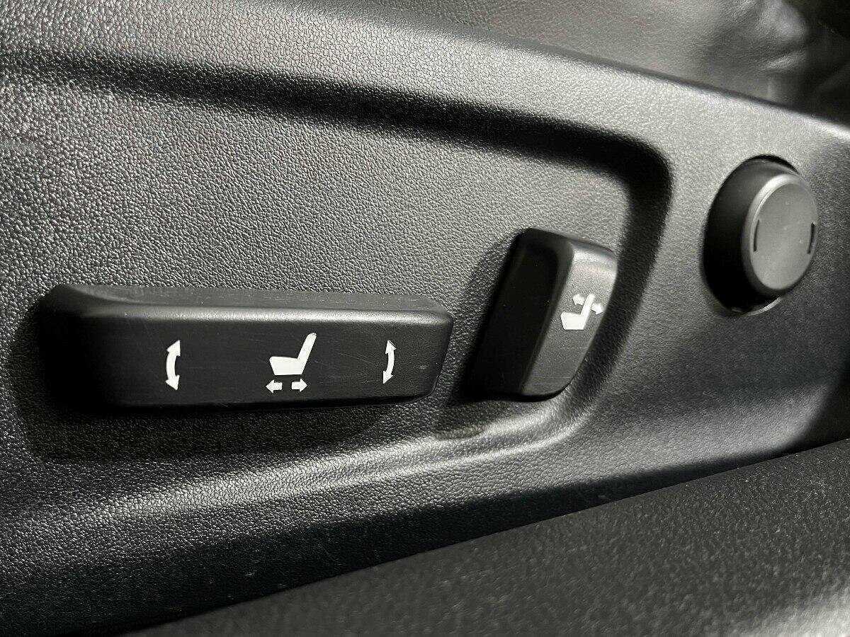 Lexus IS 300, 2018 Фото №13