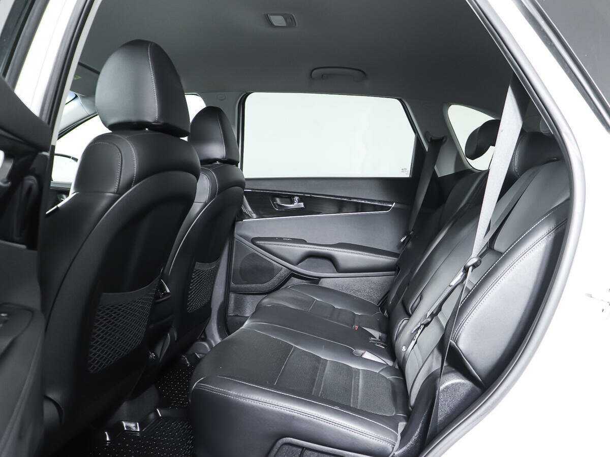 Kia Sorento, 2018 Фото №9