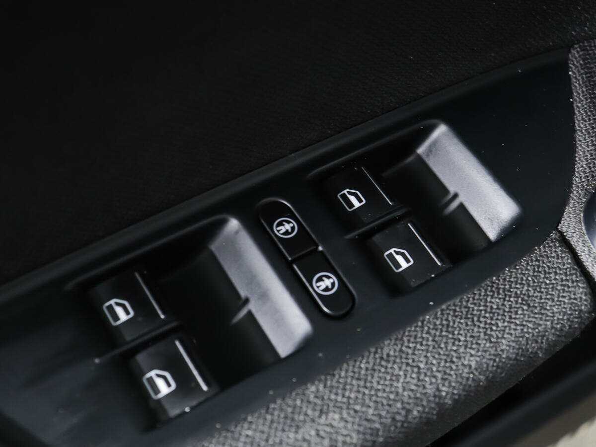 Volkswagen Touareg, 2015 Фото №15