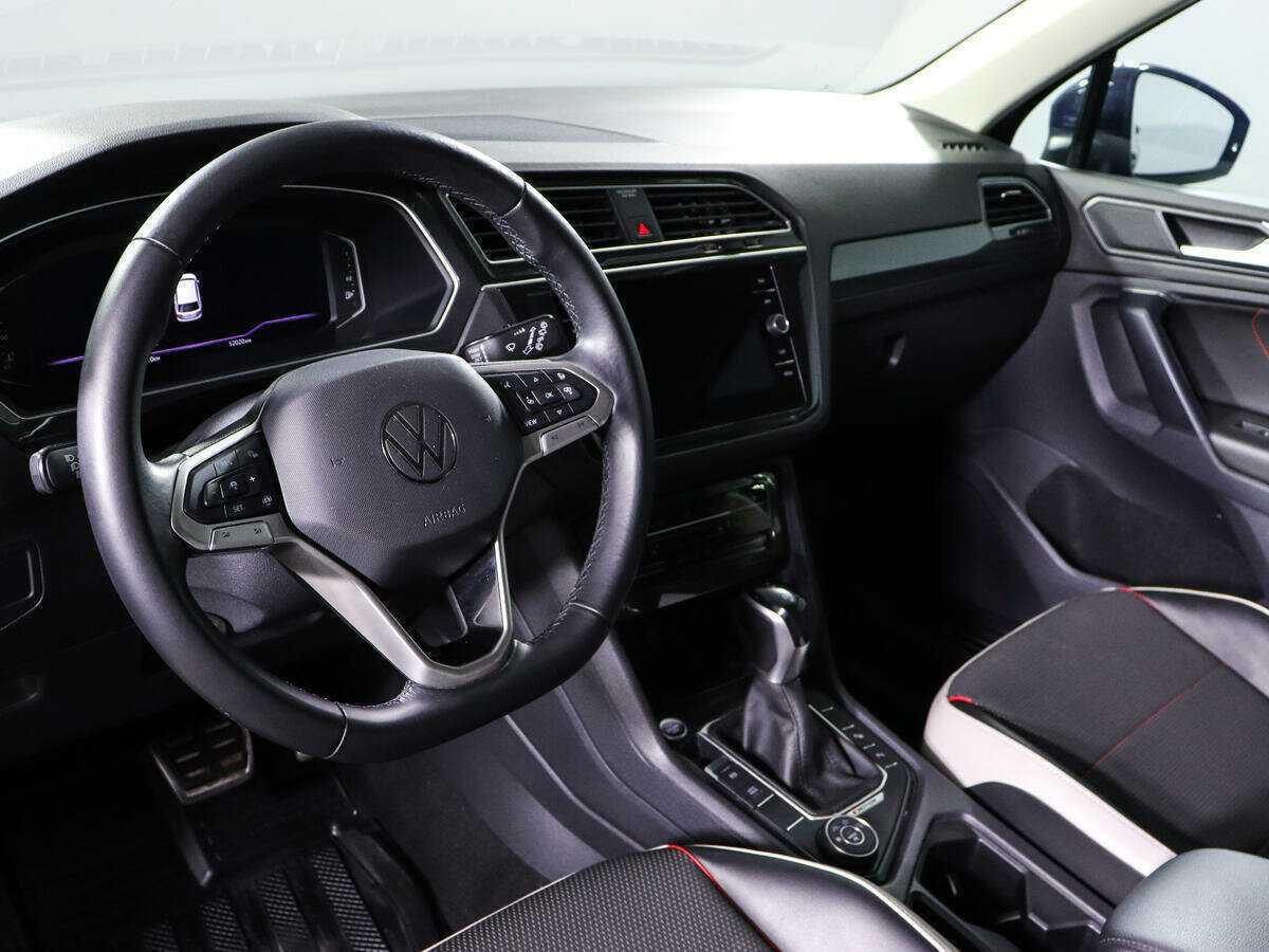 Volkswagen Tiguan, 2021 Фото №12