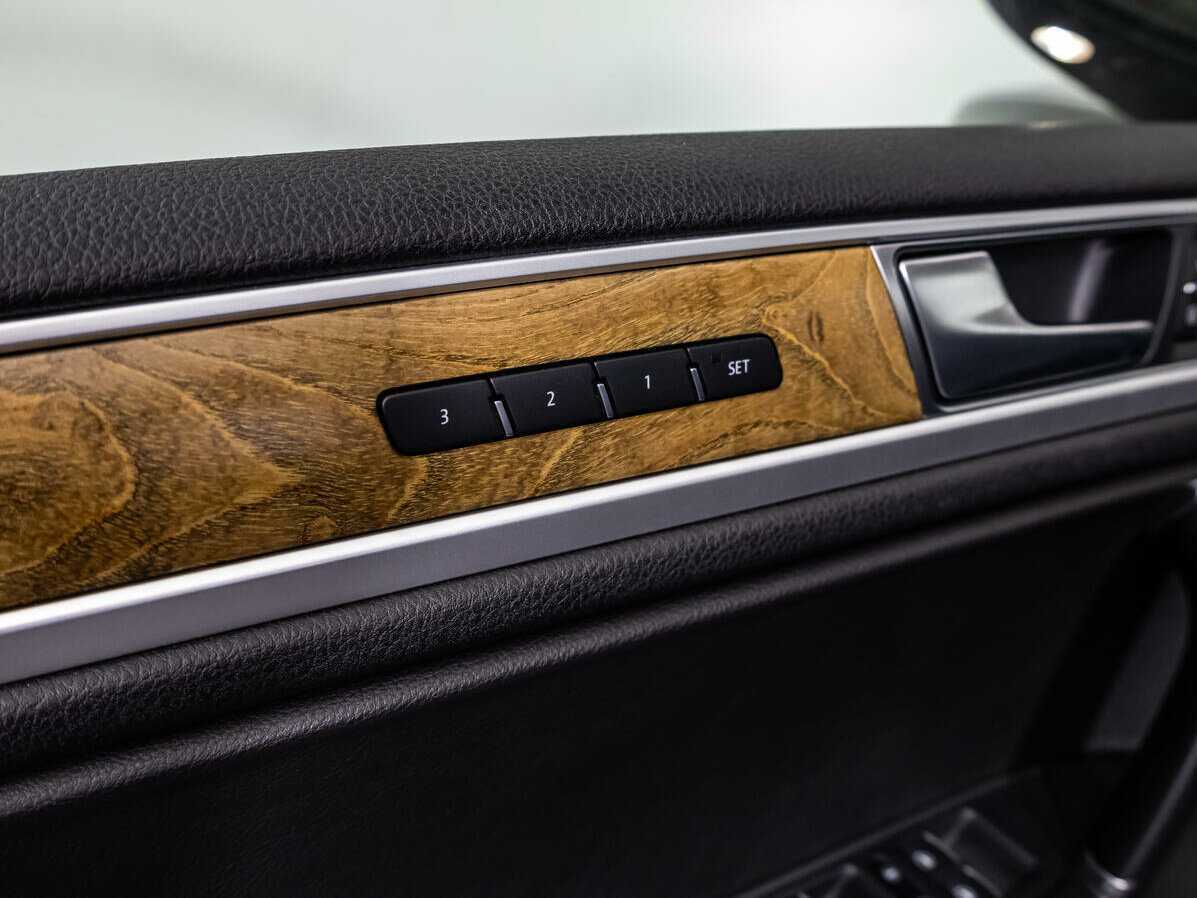 Volkswagen Touareg, 2015 Фото №14