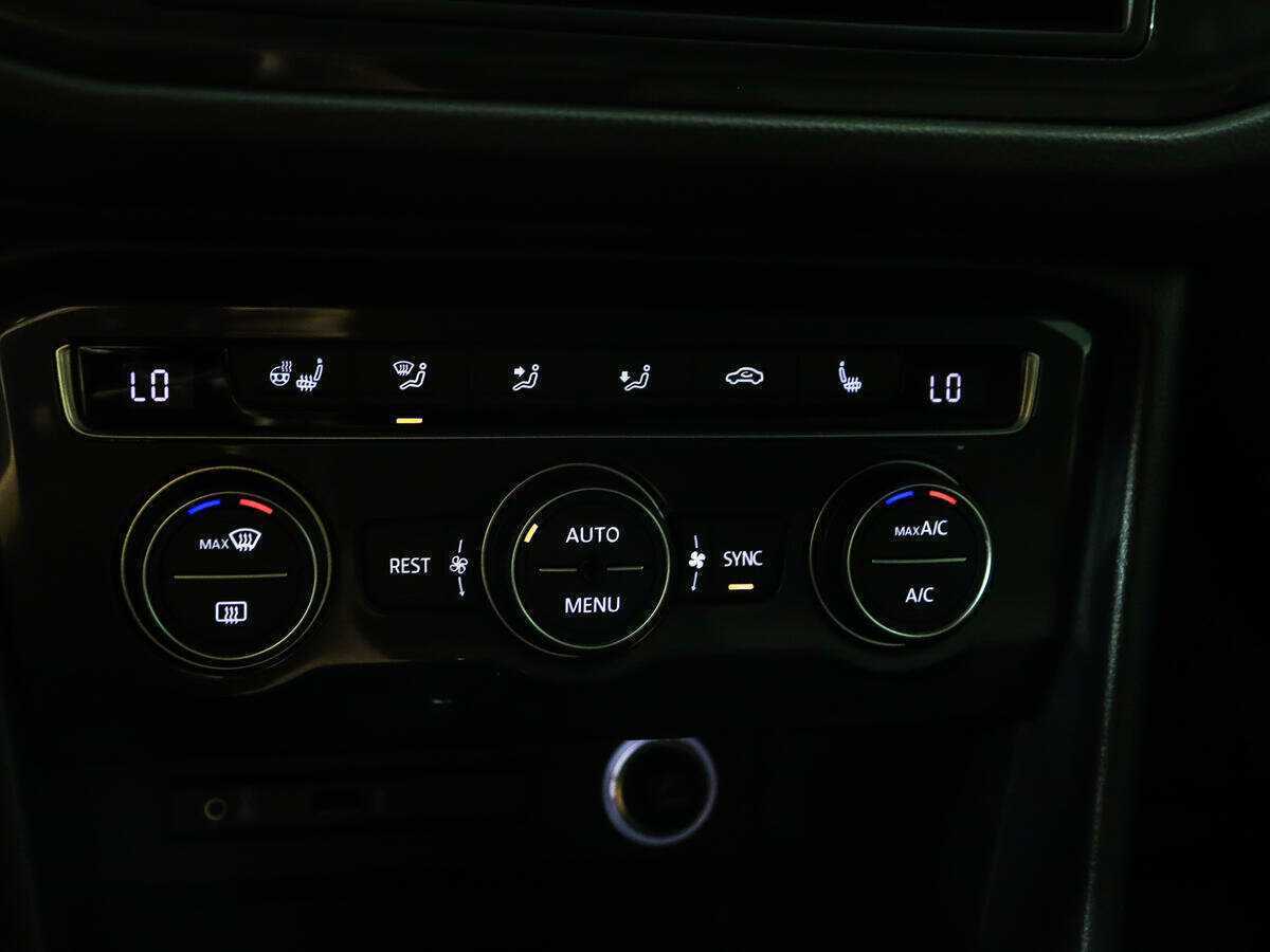 Volkswagen Tiguan, 2017 Фото №15