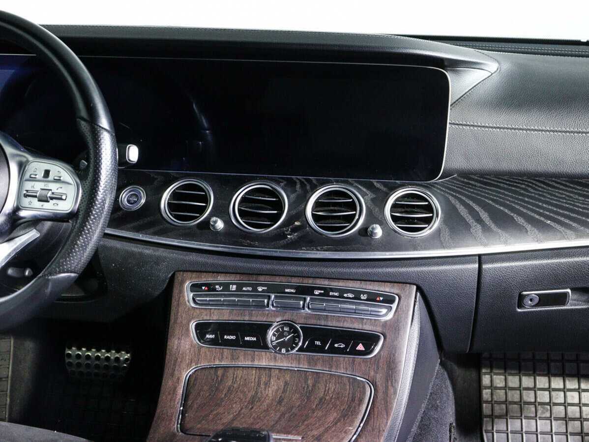 Mercedes-Benz E-Класс 200, 2019 Фото №13