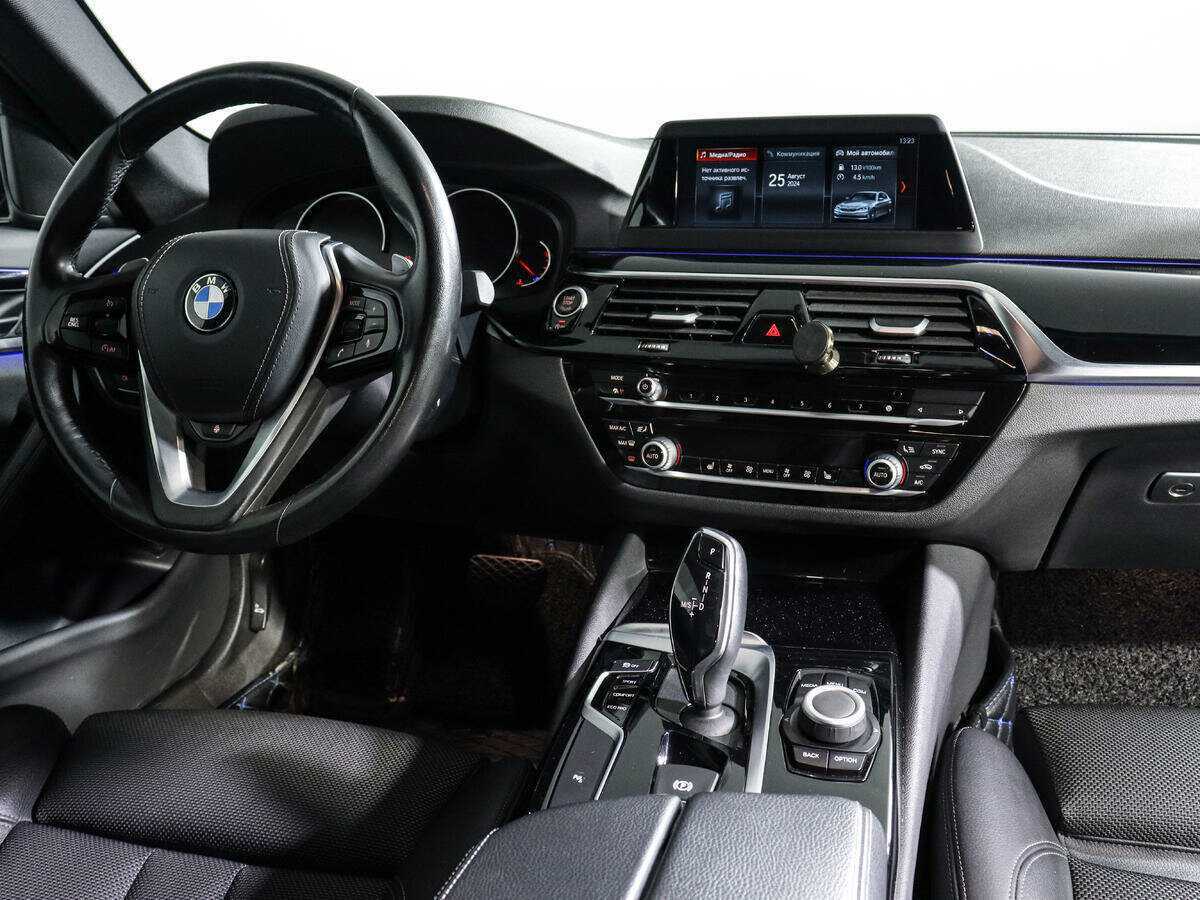 BMW 5 серии 520d, 2019 Фото №10