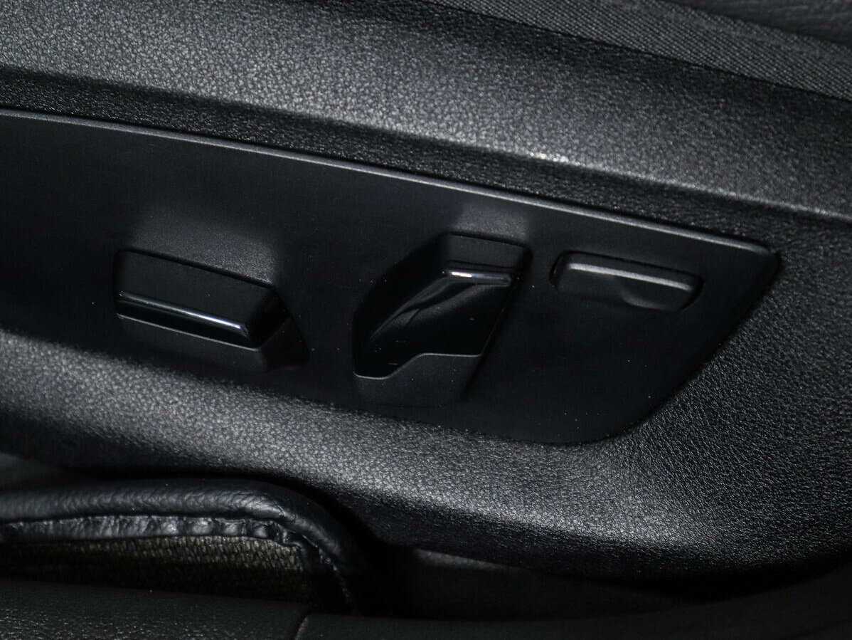 BMW 5 серии 520d, 2019 Фото №15