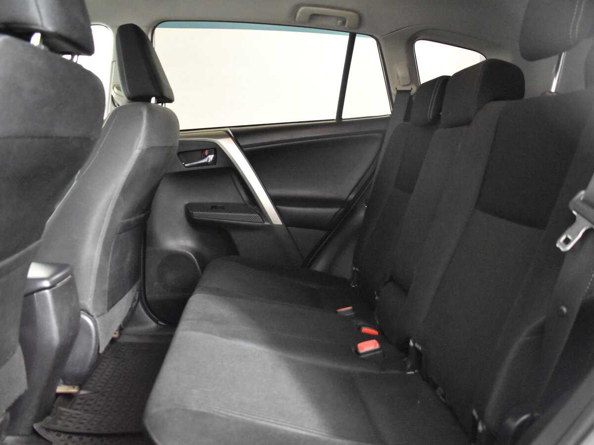 Toyota RAV4, 2015 Фото №7