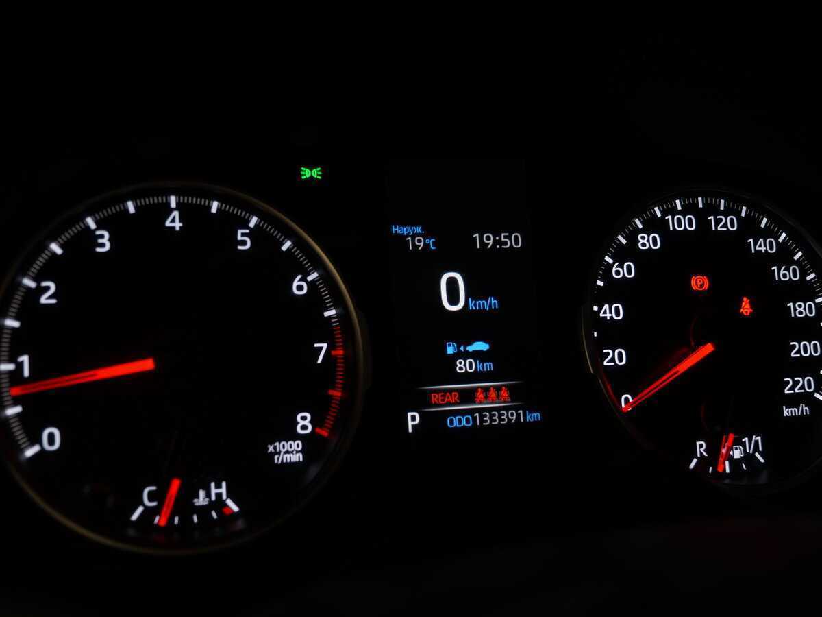 Toyota RAV4, 2020 Фото №11