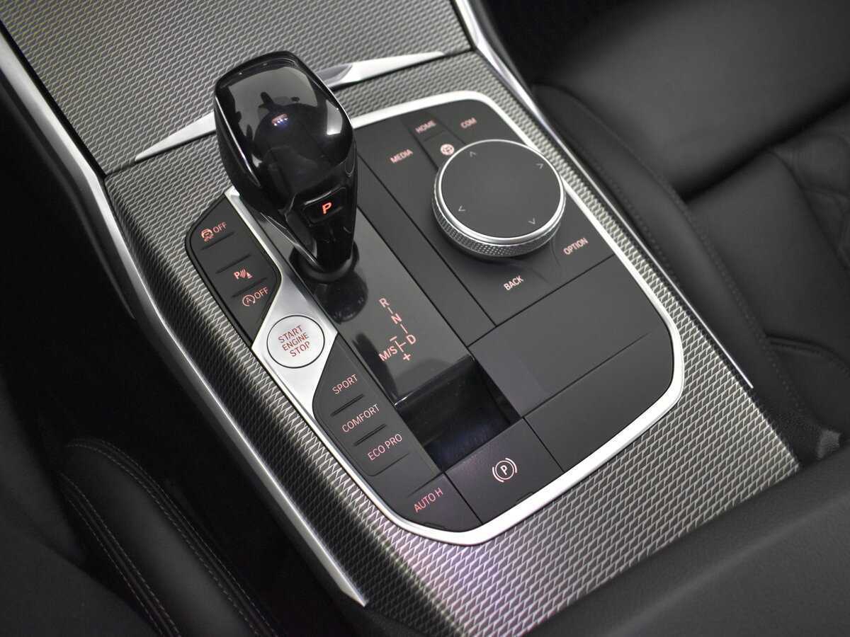 BMW 3 серии 320d xDrive, 2019 Фото №16