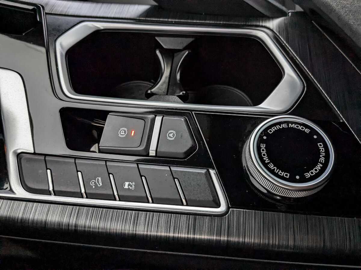 Geely Tugella, 2023 Фото №17