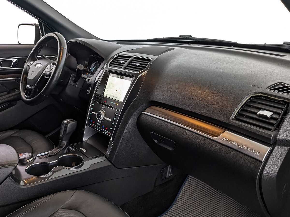 Ford Explorer, 2018 Фото №9