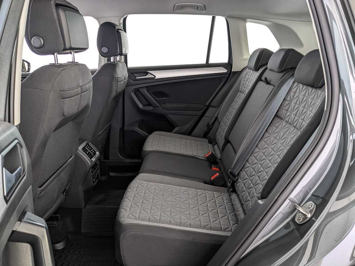 Volkswagen Tiguan, 2021 Фото №14