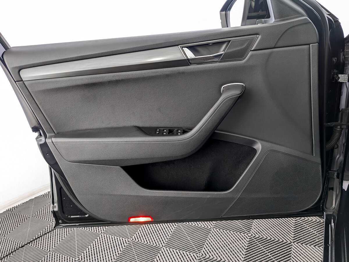 Skoda Superb, 2020 Фото №13