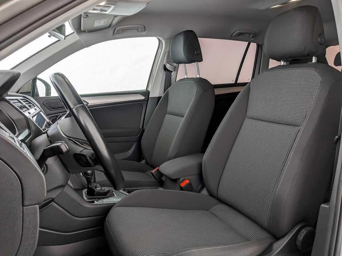 Volkswagen Tiguan, 2020 Фото №16