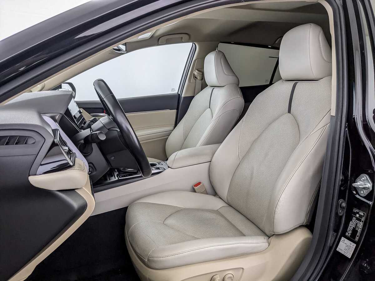 Toyota Camry, 2021 Фото №16