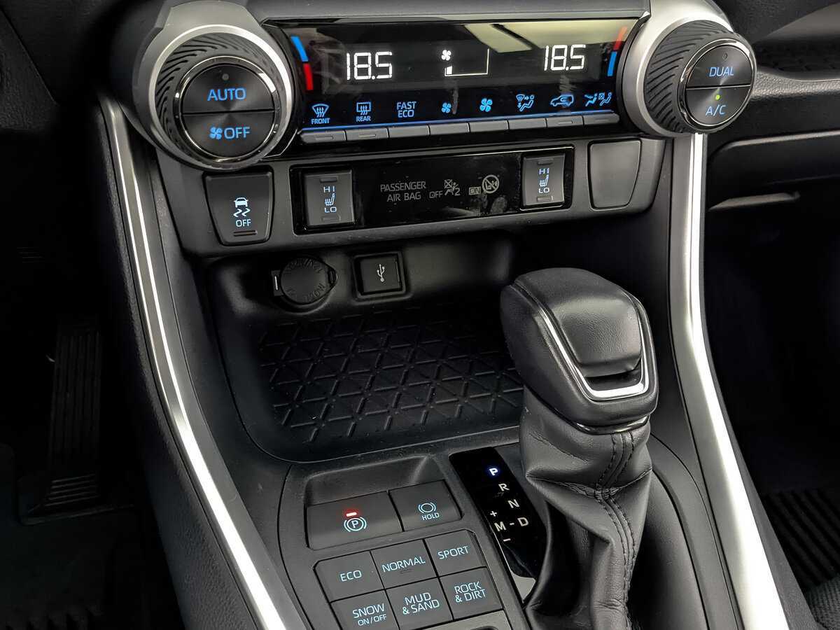 Toyota RAV4, 2021 Фото №22