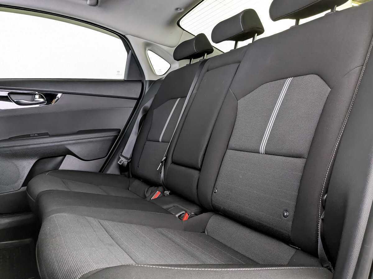 Kia Cerato, 2021 Фото №10