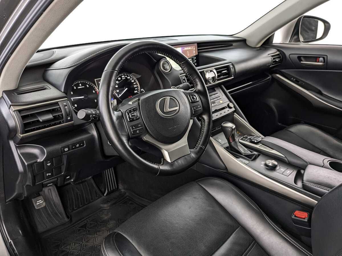 Lexus IS 300, 2018 Фото №11