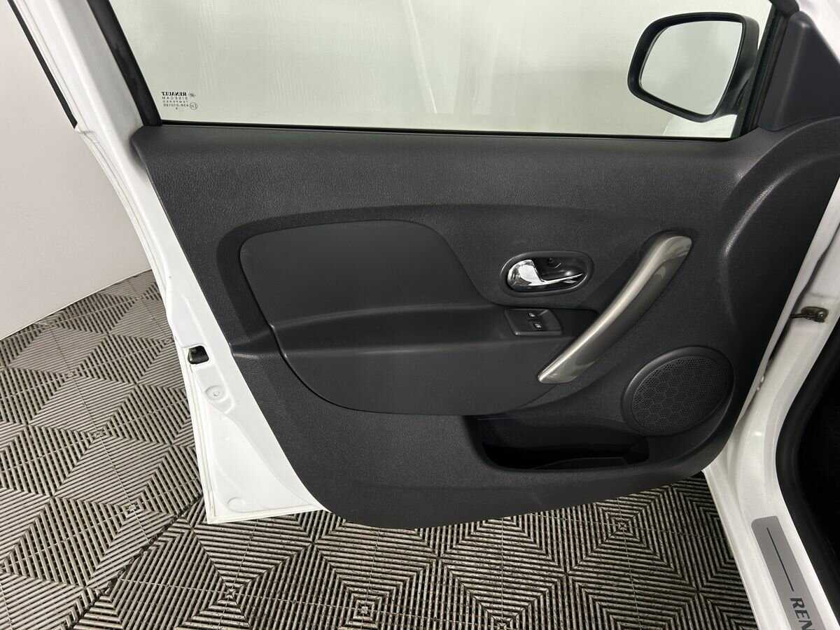 Renault Logan, 2016 Фото №8