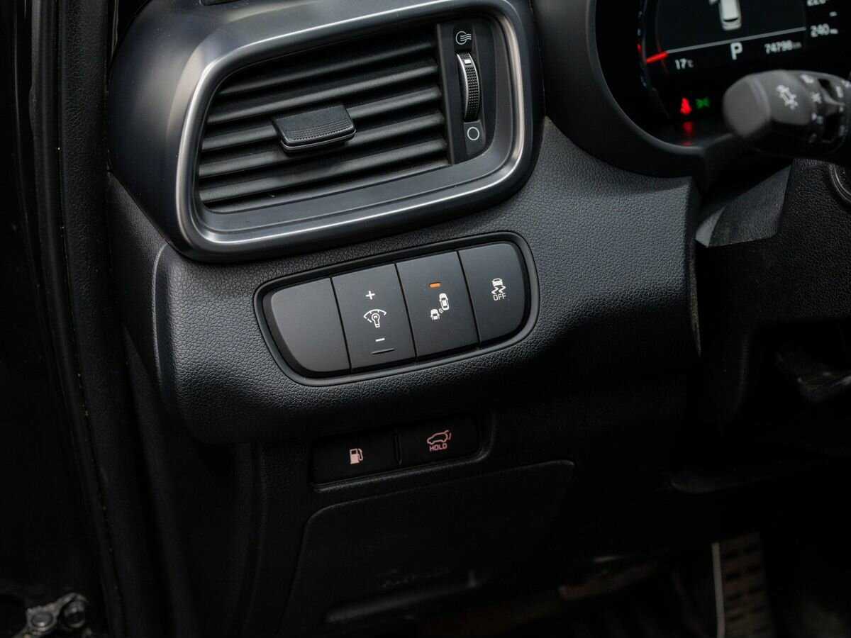 Kia Sorento, 2018 Фото №18