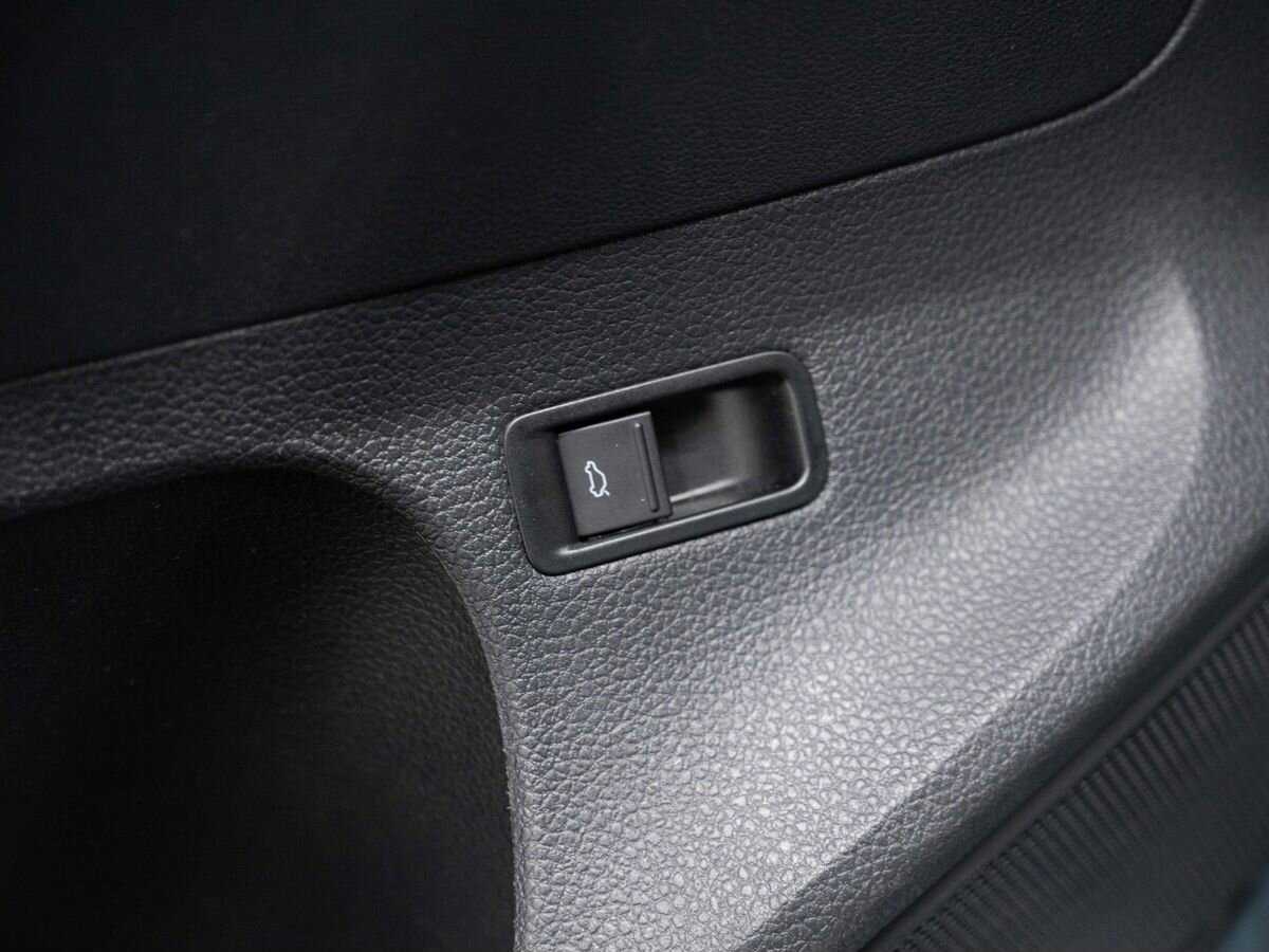 Volkswagen Polo, 2019 Фото №19