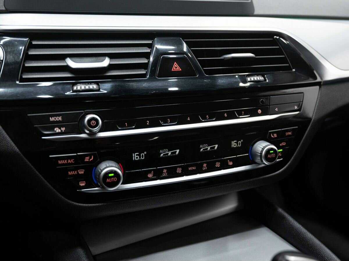 BMW 5 серии 520d, 2018 Фото №23