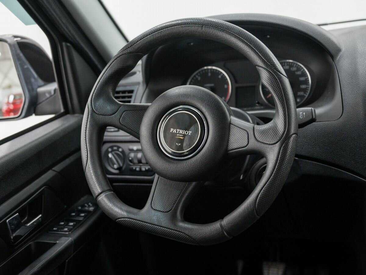 УАЗ Patriot, 2015 Фото №12