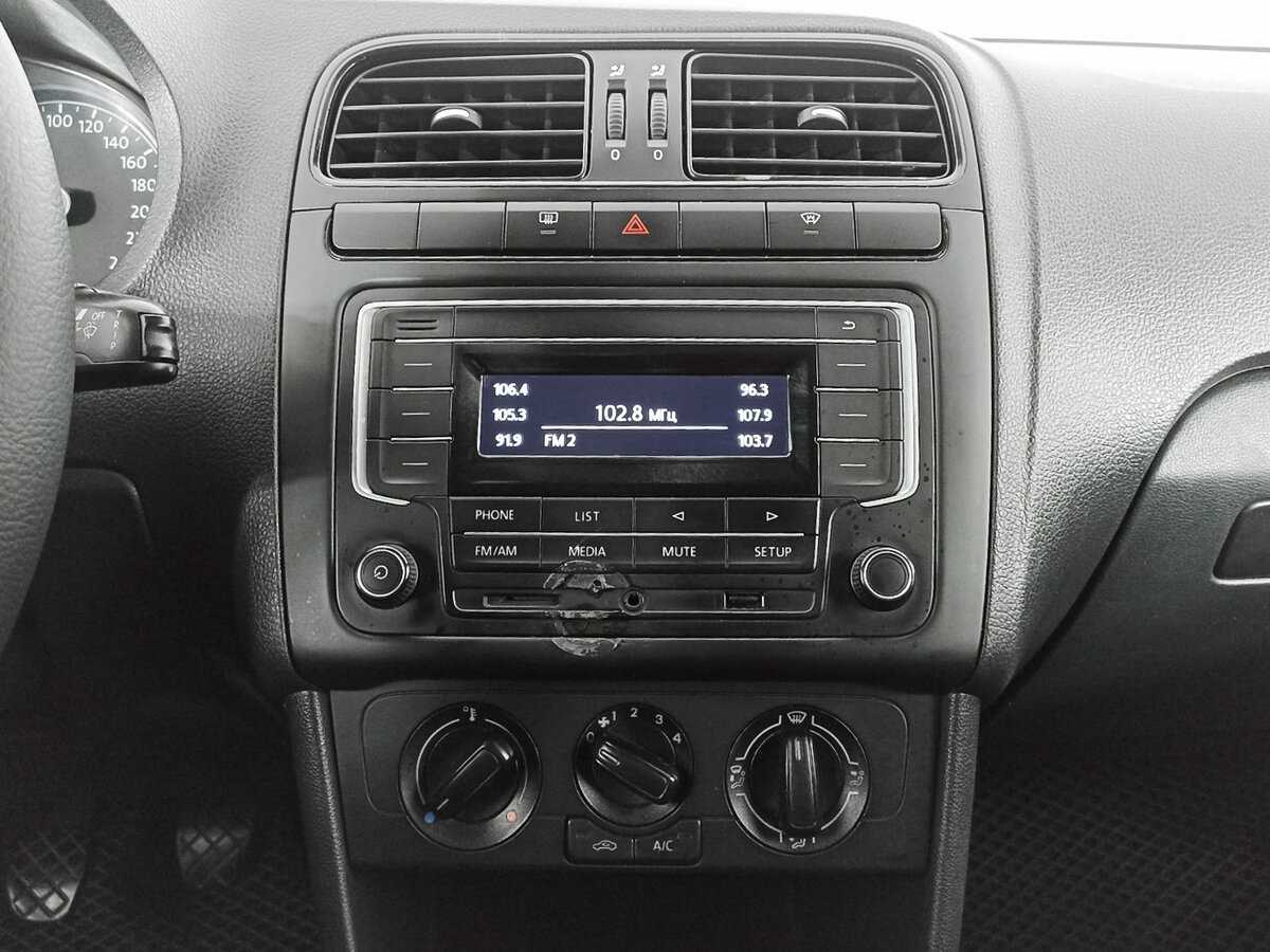 Volkswagen Polo, 2019 Фото №13