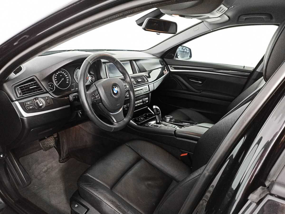 BMW 5 серии 528i xDrive, 2012 Фото №12