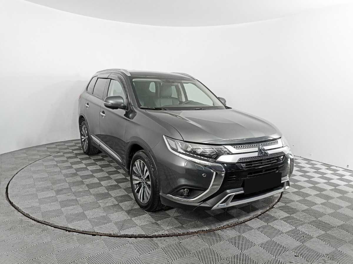 Mitsubishi Outlander, 2021 - 47 049 км. | Фото №3