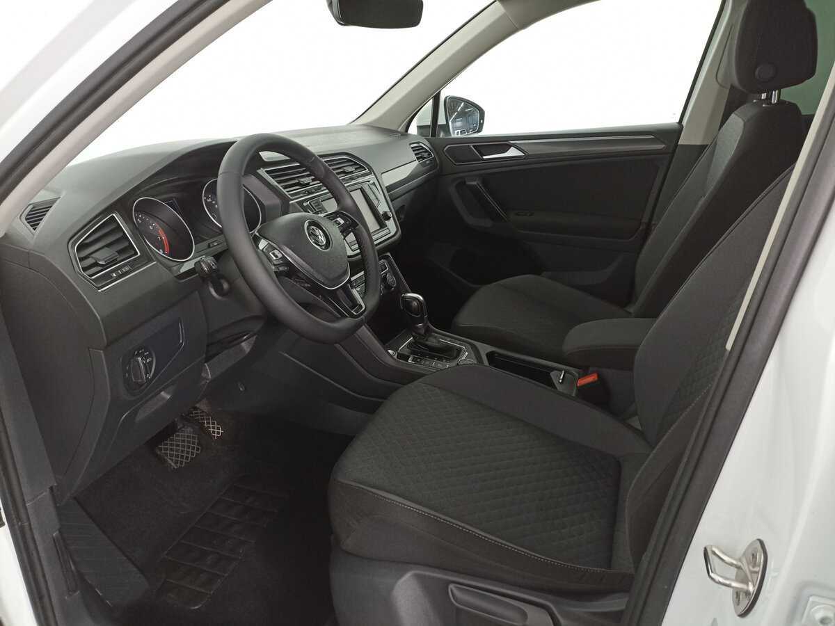 Volkswagen Tiguan, 2017 Фото №14