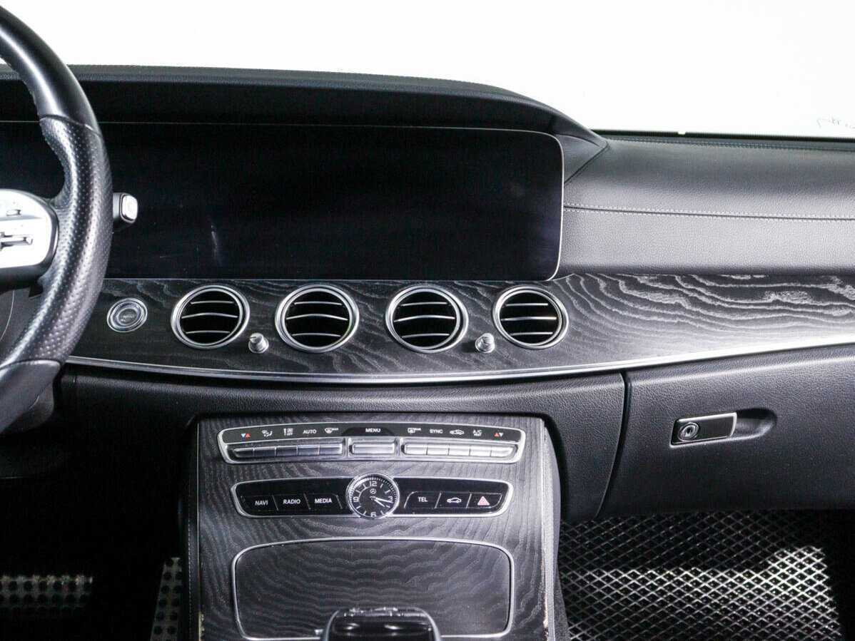 Mercedes-Benz E-Класс 220 d, 2018 Фото №12