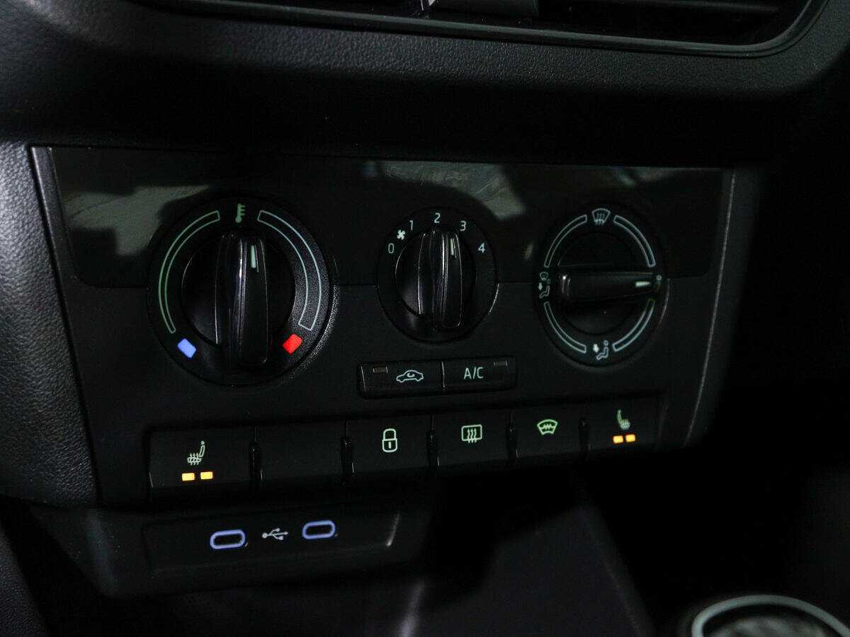 Skoda Rapid, 2020 Фото №15