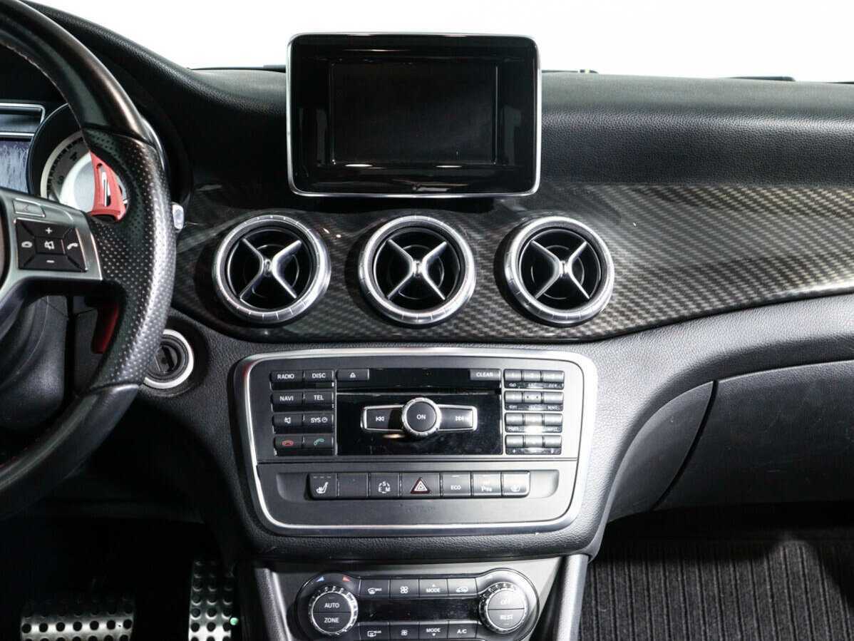 Mercedes-Benz CLA 200, 2013 Фото №12