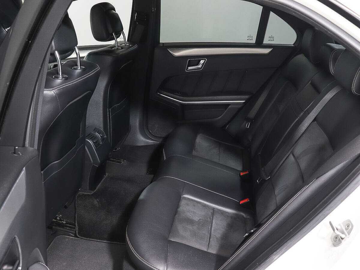 Mercedes-Benz E-Класс 200 7G-Tronic, 2012 Фото №10