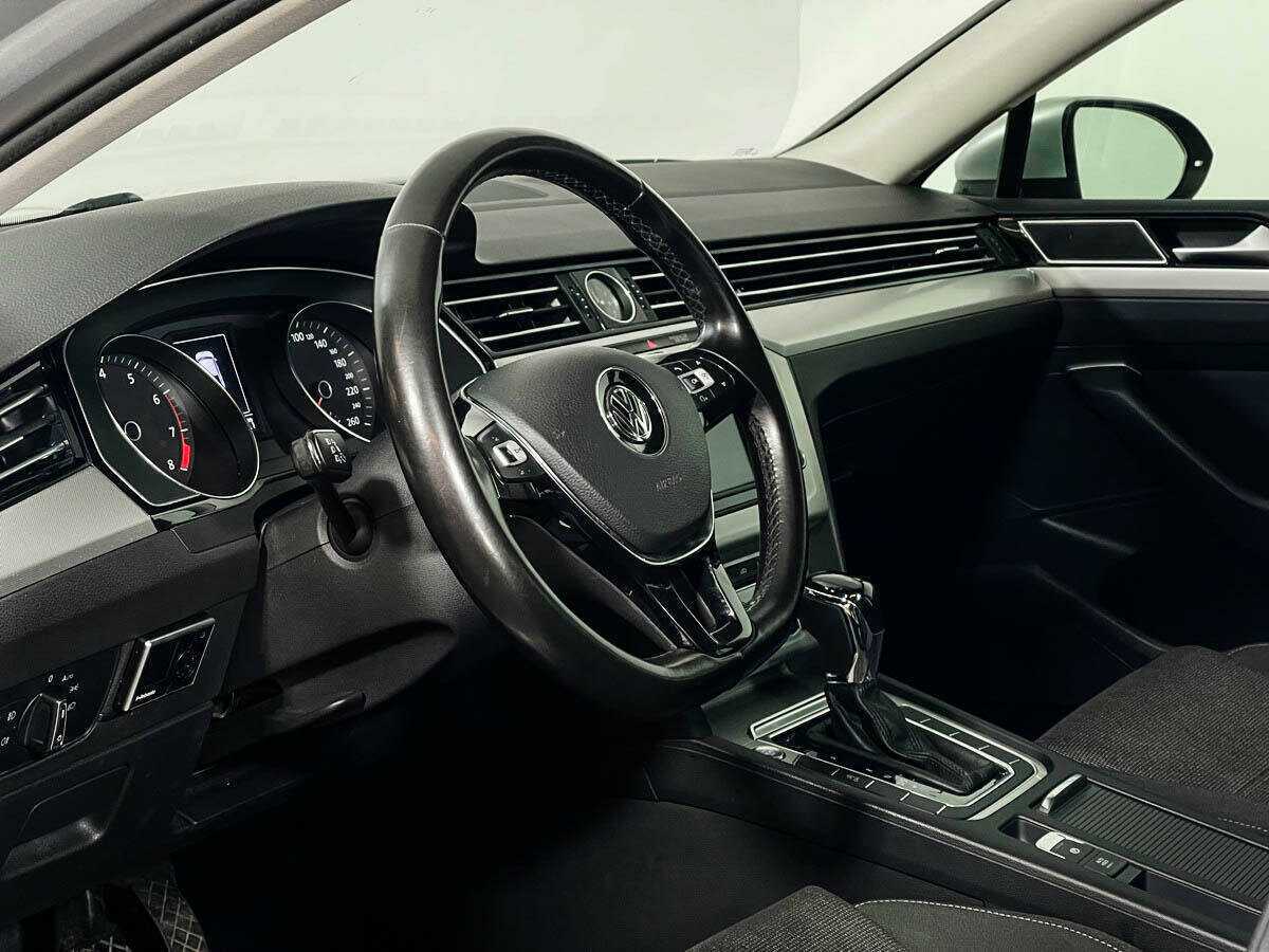 Volkswagen Passat, 2016 Фото №13