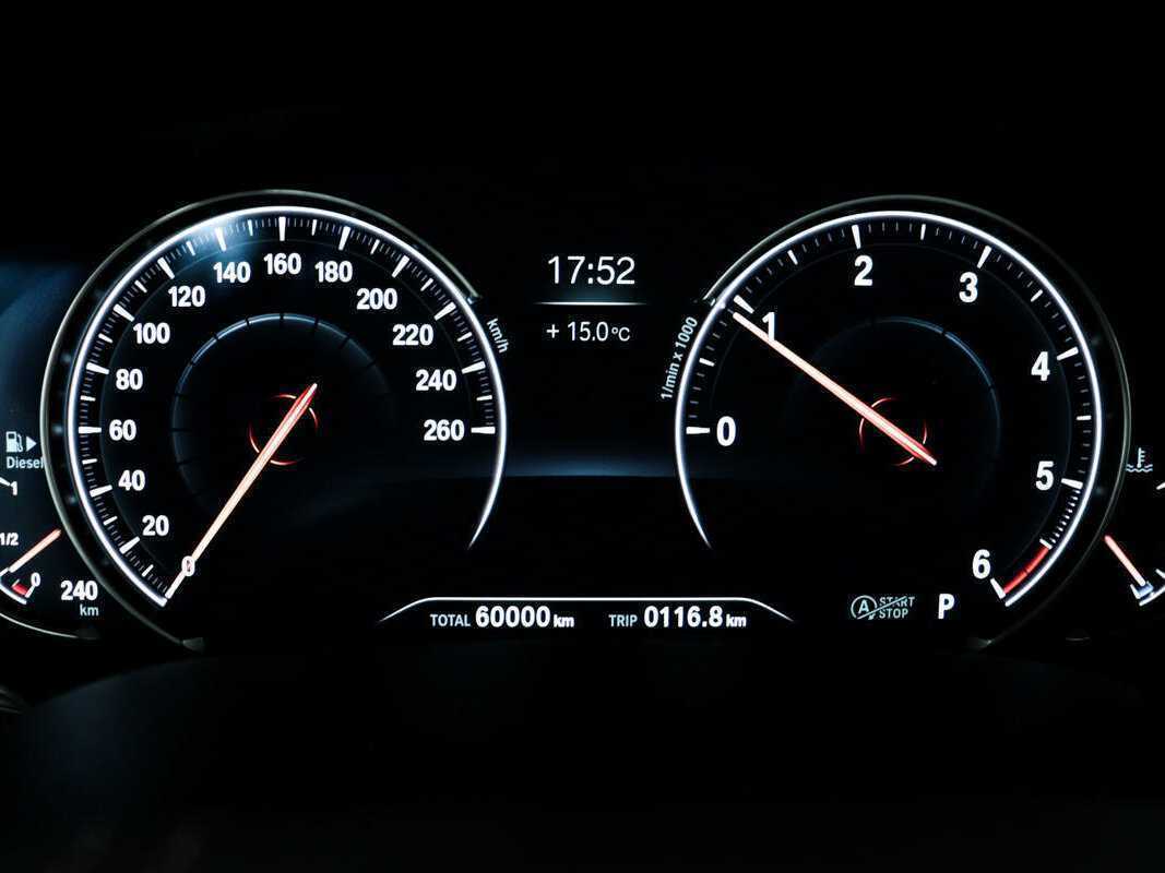 BMW 5 серии 520d xDrive, 2017 Фото №10