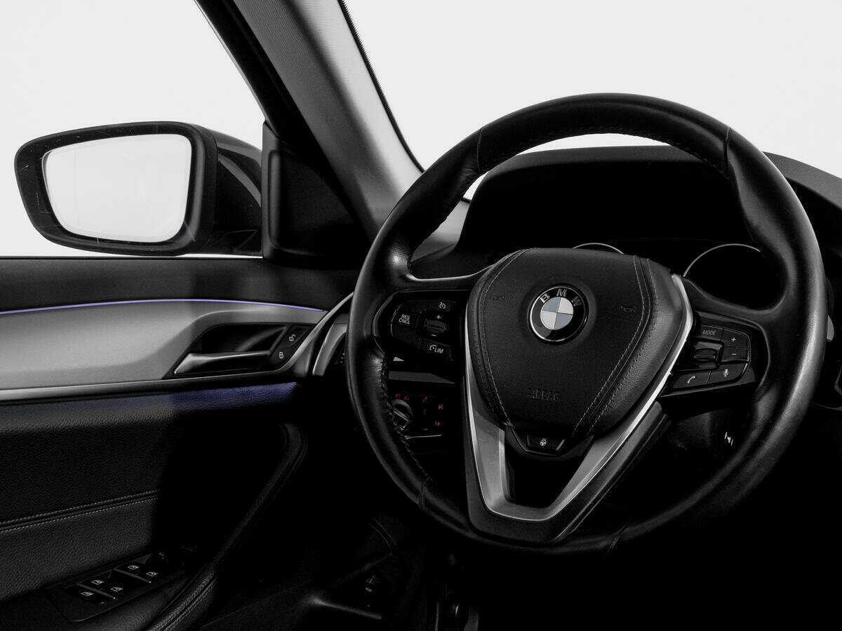 BMW 5 серии 520d xDrive, 2018 Фото №15