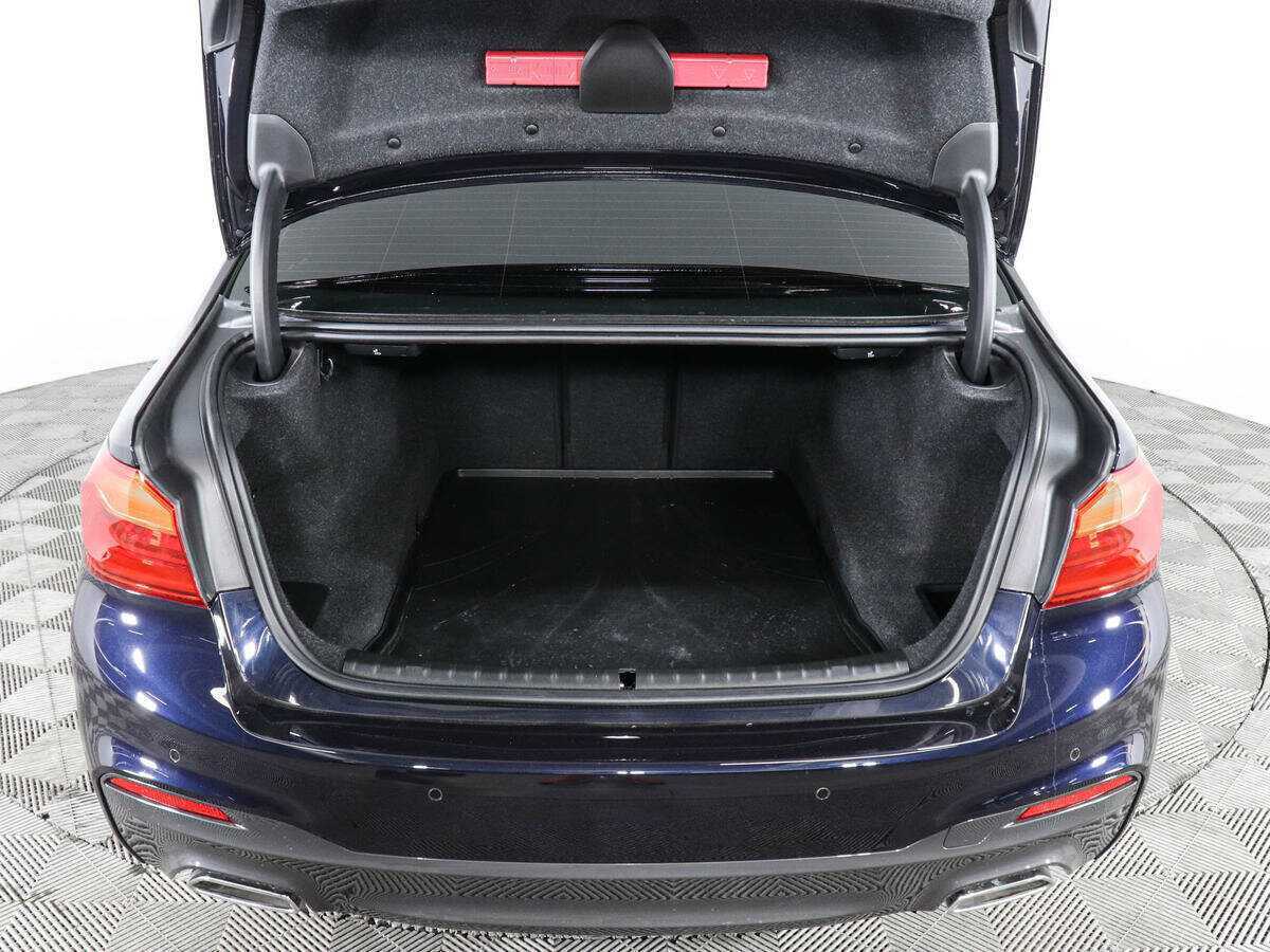 BMW 5 серии 520d xDrive, 2019 Фото №10