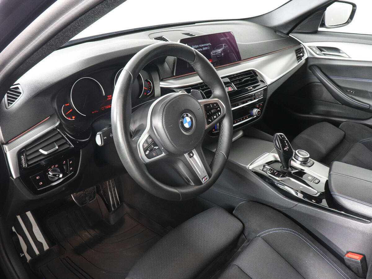BMW 5 серии 520d xDrive, 2019 Фото №13