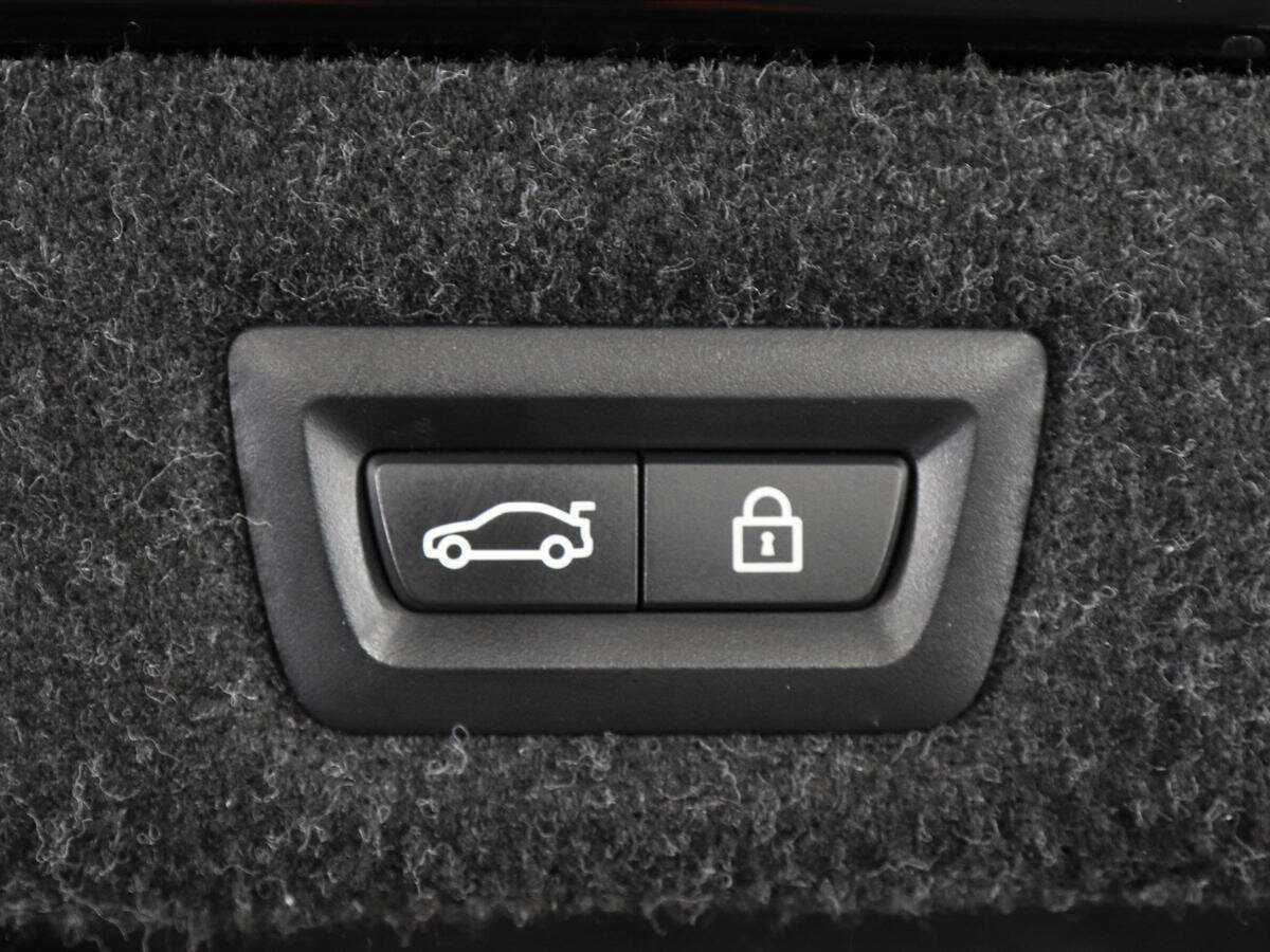 BMW 5 серии 520d xDrive, 2019 Фото №20