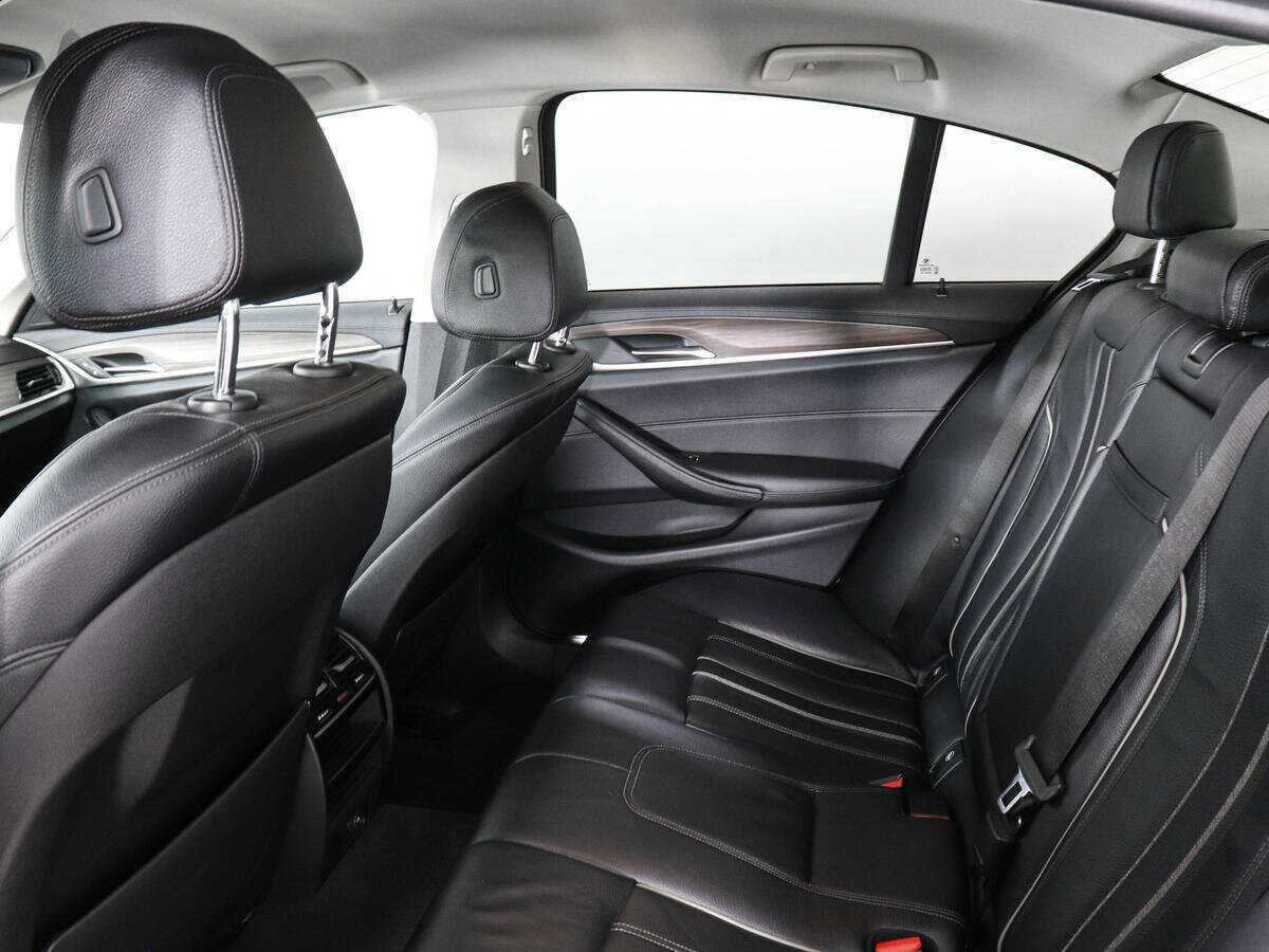 BMW 5 серии 520d xDrive, 2017 Фото №14
