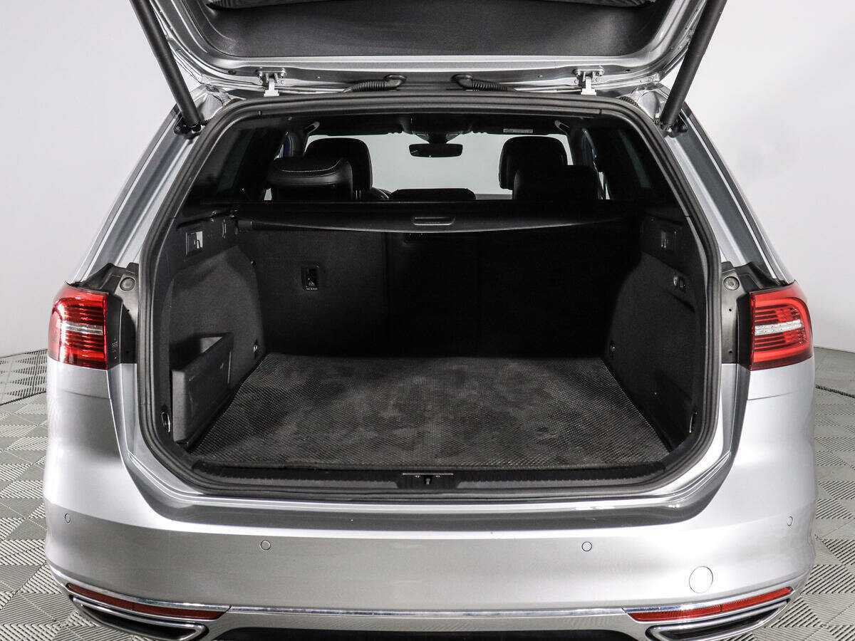 Volkswagen Passat, 2019 Фото №21
