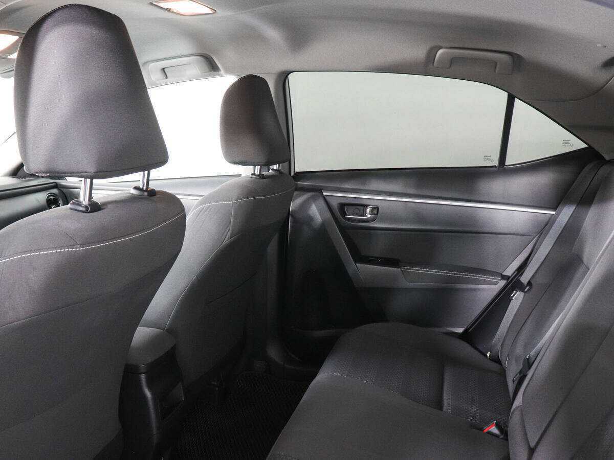 Toyota Corolla, 2018 Фото №12