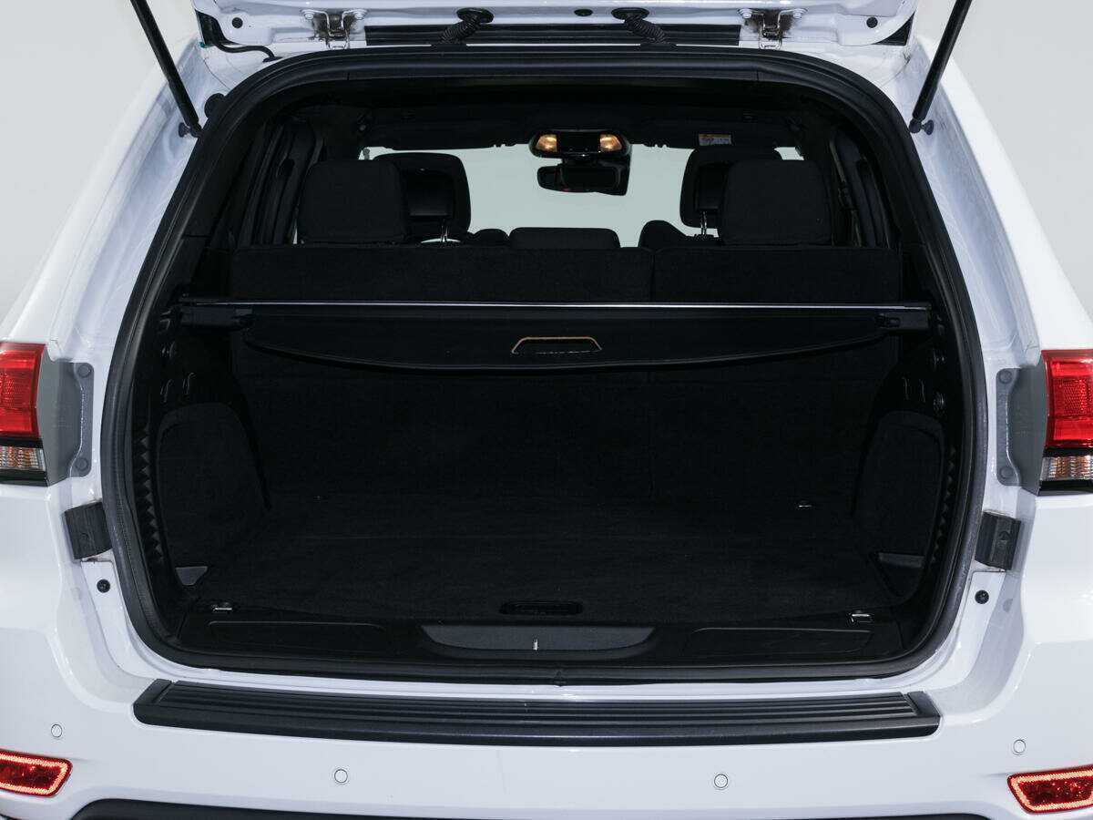 Jeep Grand Cherokee, 2018 Фото №9