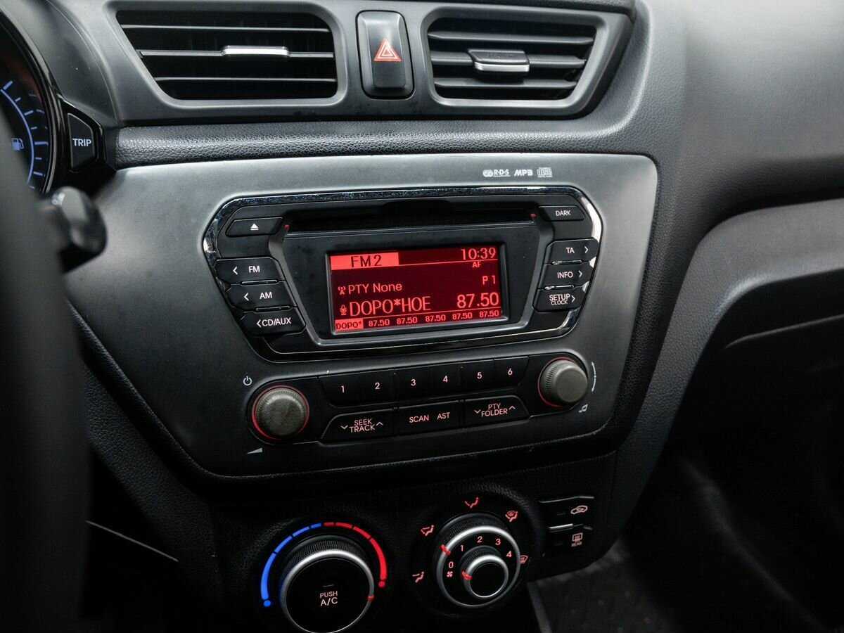 Kia Rio 5-speed, 2013 Фото №21