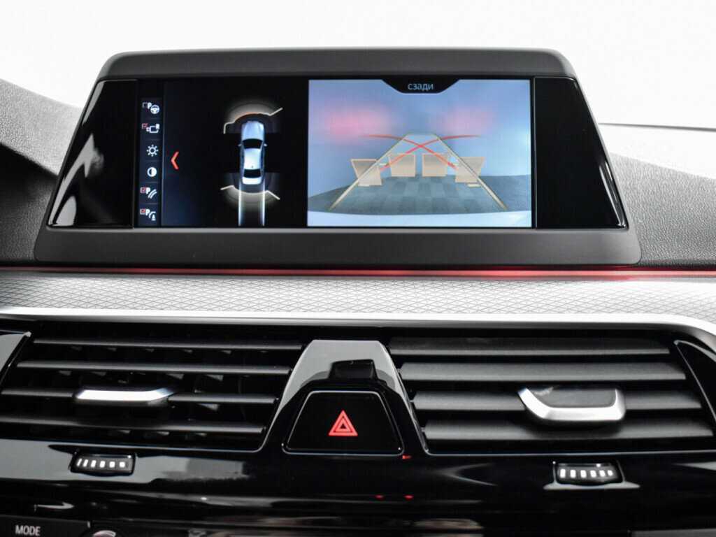 BMW 5 серии 520d xDrive, 2019 Фото №25