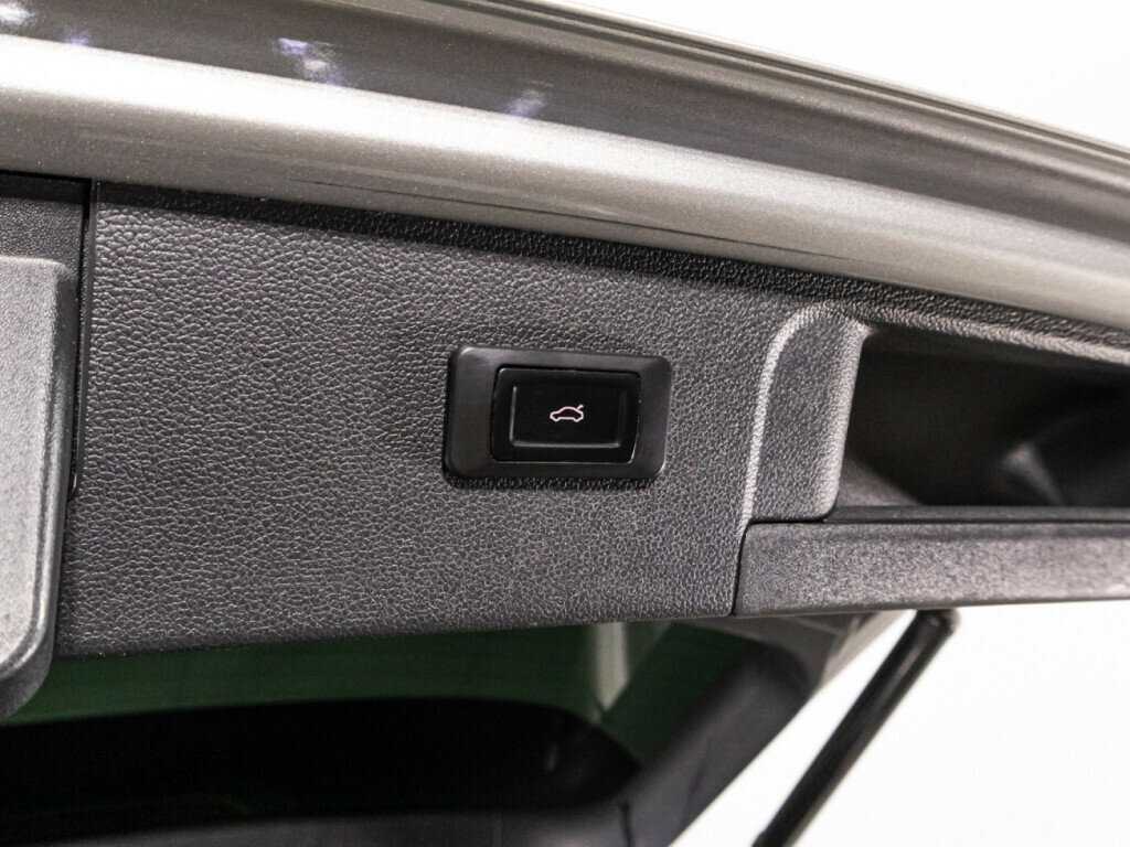 Volkswagen Tiguan, 2021 Фото №15