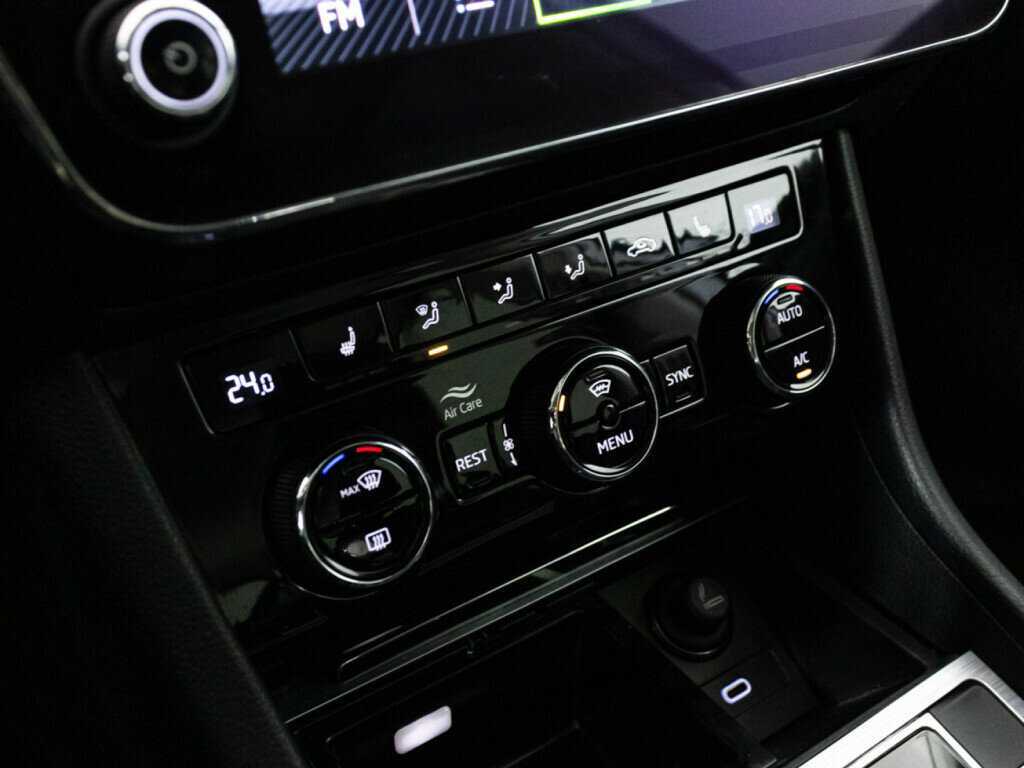 Skoda Superb, 2021 Фото №16