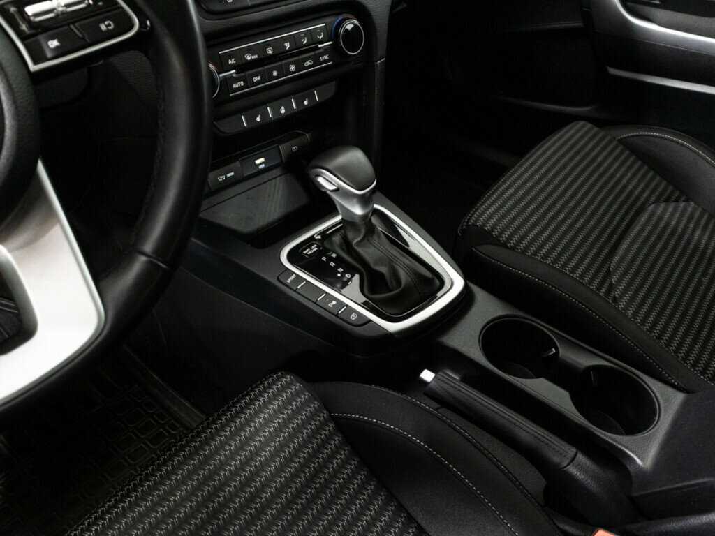 Kia Ceed, 2022 Фото №18